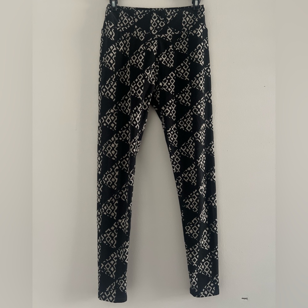 Lula Roe Black & Tan Print Legging Sz XS/S? No Sz Tag